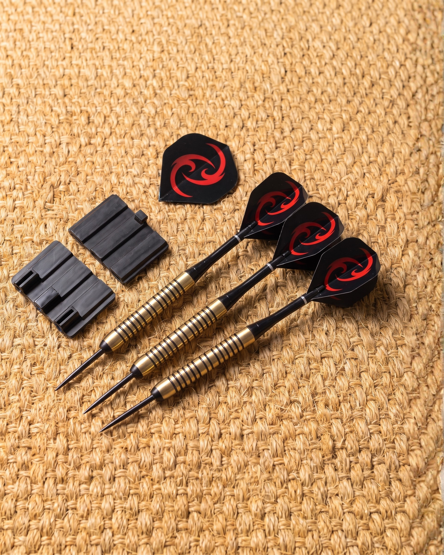 Dartfold Forge 1 — Bristle Dartbord incl. 6 Dartpijlen | Complete Dartset